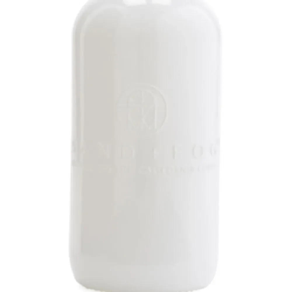 SAND + FOG White Embossed Glass Aloe Scented Soap